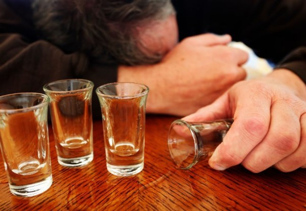 alkole biyolojik yatkınlık ve alkol bağımlılığı tedavisi